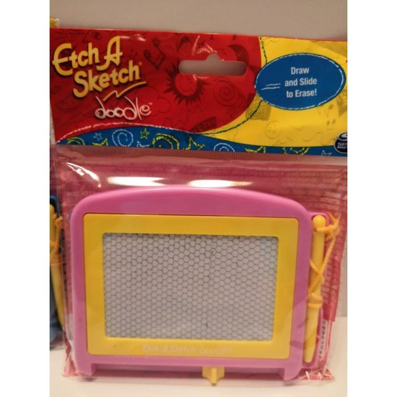 Spin Master Etch A Sketch Doodle Lot of 4 Red Green Blue Pink AA - Picture 3 of 5